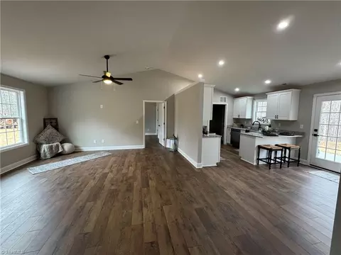 523 Culler Rd, Pinnacle, NC 27043 photo 37