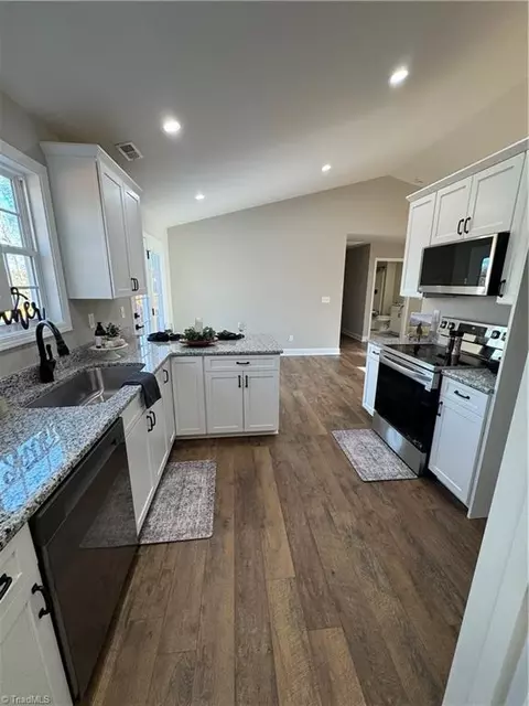 523 Culler Rd, Pinnacle, NC 27043 photo 25