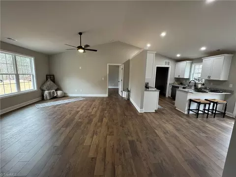 523 Culler Rd, Pinnacle, NC 27043 photo 29