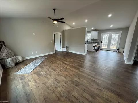 523 Culler Rd, Pinnacle, NC 27043 photo 28