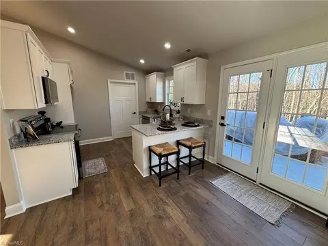523 Culler Rd, Pinnacle, NC 27043 photo 20