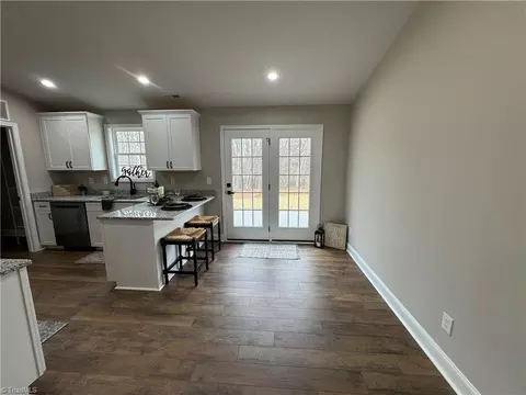 523 Culler Rd, Pinnacle, NC 27043 photo 19