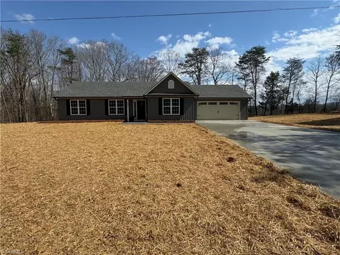 523 Culler Rd, Pinnacle, NC 27043 photo 10