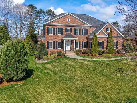 1325 Pheasant Ln, Winston Salem, NC 27106