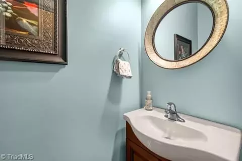 2382 Birch View Dr, High Point, NC 27265 photo 35