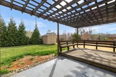 2382 Birch View Dr, High Point, NC 27265 photo 19