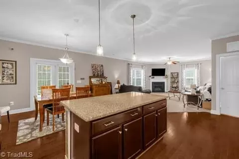 2382 Birch View Dr, High Point, NC 27265 photo 9