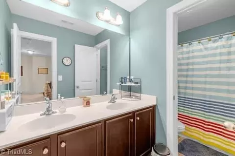 2382 Birch View Dr, High Point, NC 27265 photo 43