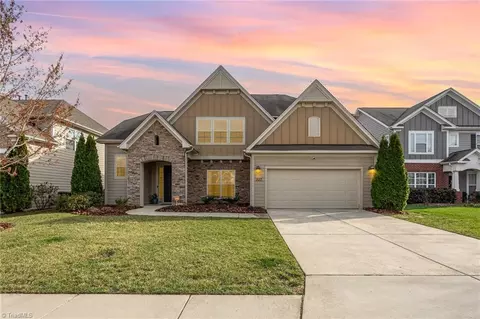 827 Blue Moon Ct, Greensboro, NC 27455