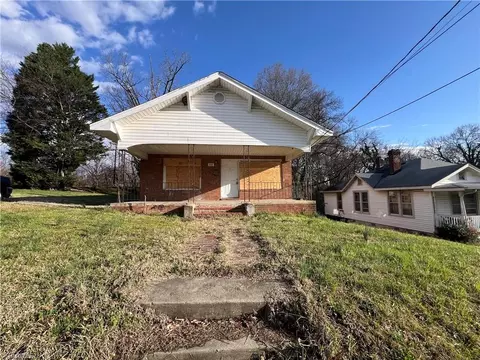 517 Bragg St, Greensboro, NC 27406