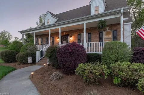 151 Lanie Creek Dr, Lexington, NC 27295