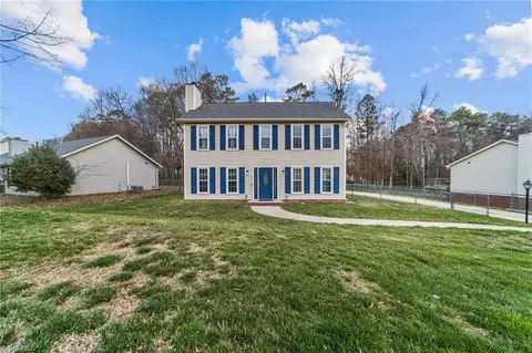 2557 Old Mill Rd, High Point, NC 27265 photo 2