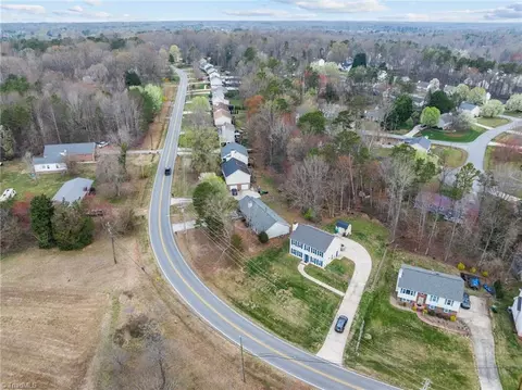 2557 Old Mill Rd, High Point, NC 27265 photo 31