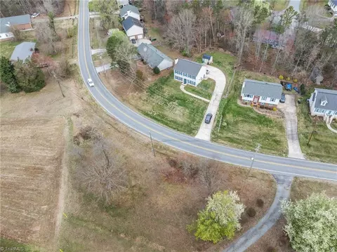 2557 Old Mill Rd, High Point, NC 27265 photo 30