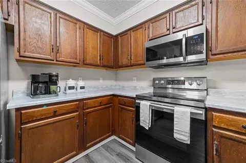 2557 Old Mill Rd, High Point, NC 27265 photo 10