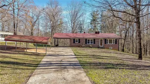 505 Aaron Call Rd, North Wilkesboro, NC 28659