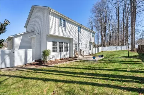 Exterior - 3940 Navy Pl, High Point, NC 27265 photo 6 of 8