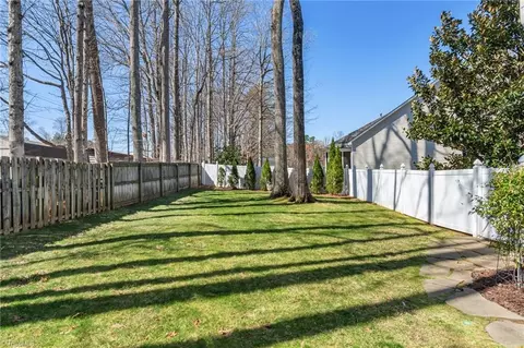Exterior - 3940 Navy Pl, High Point, NC 27265 photo 4 of 8