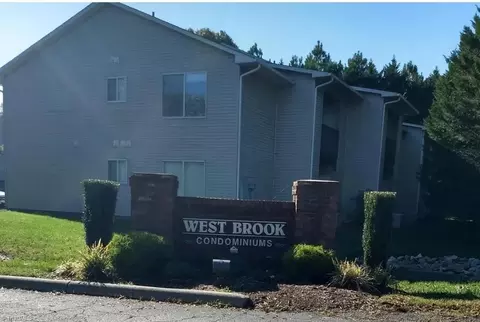 916 Westbrook Ct, Archdale, NC 27263