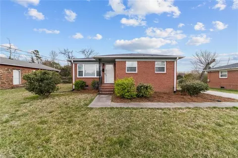 1307 Ardmore Dr, Greensboro, NC 27401