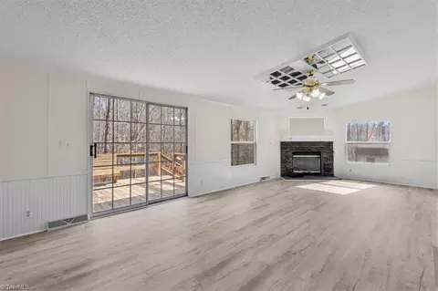 2324 Steppingstone Ln, Asheboro, NC 27205 photo 5