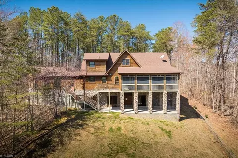1310 Lynchburg Rd, Westfield, NC 27053