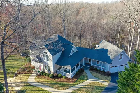 1555 Black Mountain Rd, Pilot Mountain, NC 27041