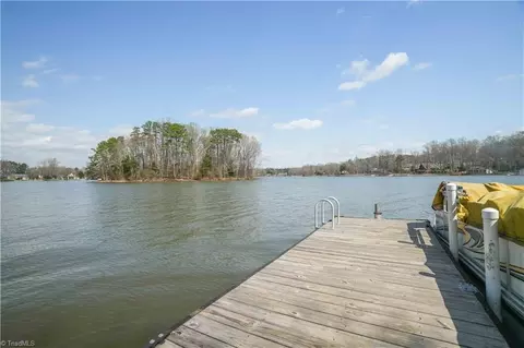View/Area - 359 River Pointe, Lexington, NC 27292 photo 3 of 6