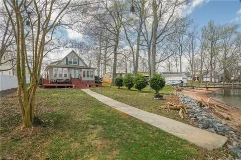 Exterior - 359 River Pointe, Lexington, NC 27292 photo 1 of 10