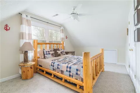 Bedroom - 359 River Pointe, Lexington, NC 27292 photo 3 of 11