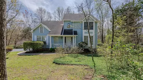5107 Bridges Creek Dr, Greensboro, NC 27406