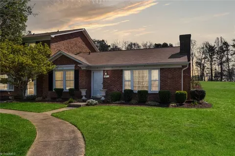 4827 Tower Rd #E, Greensboro, NC 27410