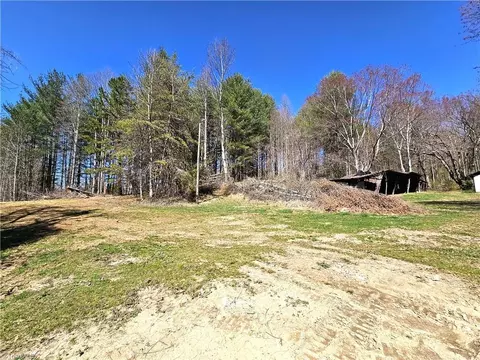 663 Hidden Valley Rd, Lowgap, NC 27024 photo 10