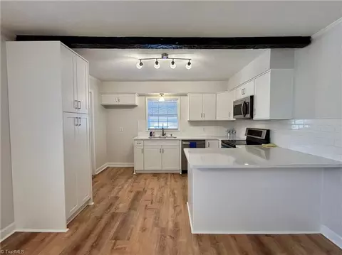 Kitchen - 2001 Briarcliff Dr, High Point, NC 27265 photo 1 of 2