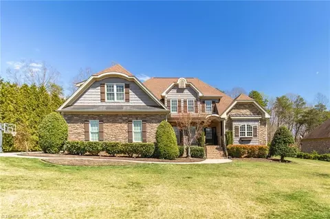 8174 Rob Roy Dr, Summerfield, NC 27358