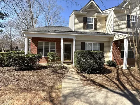 1 Sidney Marie Ct, Greensboro, NC 27407