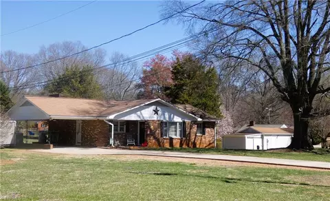 105 Brevard St, Winston Salem, NC 27101