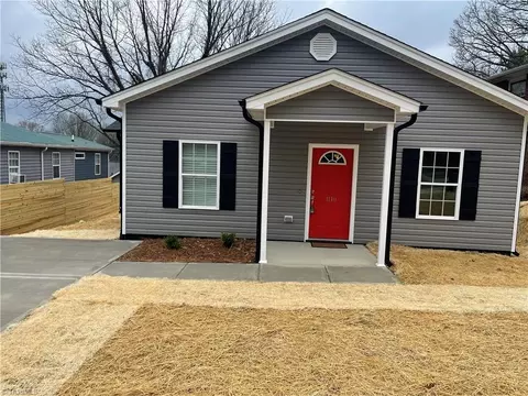1110 Thurmond St, Winston Salem, NC 27105