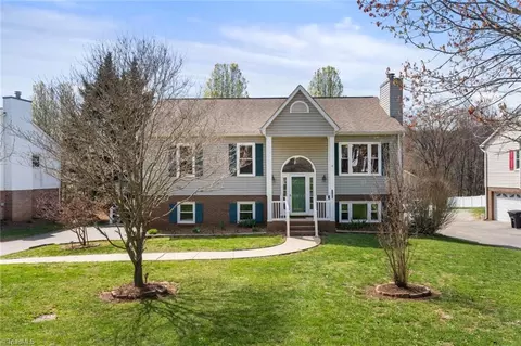 2230 Fosterdale West Ln, Kernersville, NC 27284