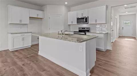 Entry Way - 633 Starfall Rd, Graham, NC 27253 photo 2 of 4