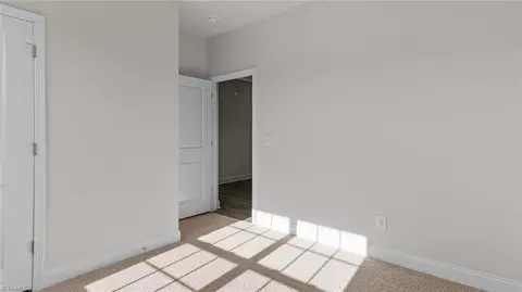 Bedroom - 633 Starfall Rd, Graham, NC 27253 photo 2 of 8