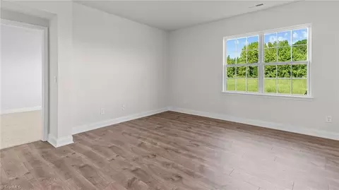 Bedroom - 633 Starfall Rd, Graham, NC 27253 photo 6 of 8