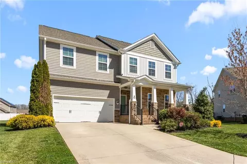 9 Harvest Oak Ct, Greensboro, NC 27406