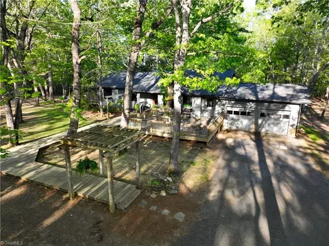 407 Baldwin Dr, Lowgap, NC 27024 photo 2