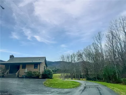 407 Baldwin Dr, Lowgap, NC 27024 photo 39