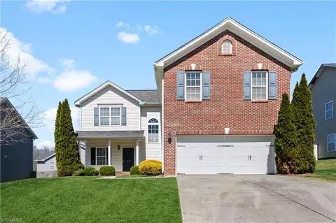4103 Laurel Creek Dr, Greensboro, NC 27405