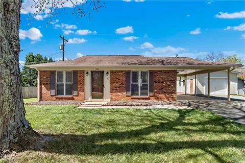 109 Ravenwood Ct, King, NC 27021