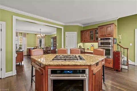 1320 Georgetown Ct, High Point, NC 27262 photo 11