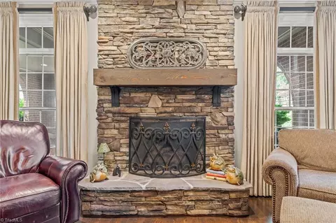 1320 Georgetown Ct, High Point, NC 27262 photo 7