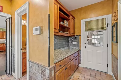 1320 Georgetown Ct, High Point, NC 27262 photo 20